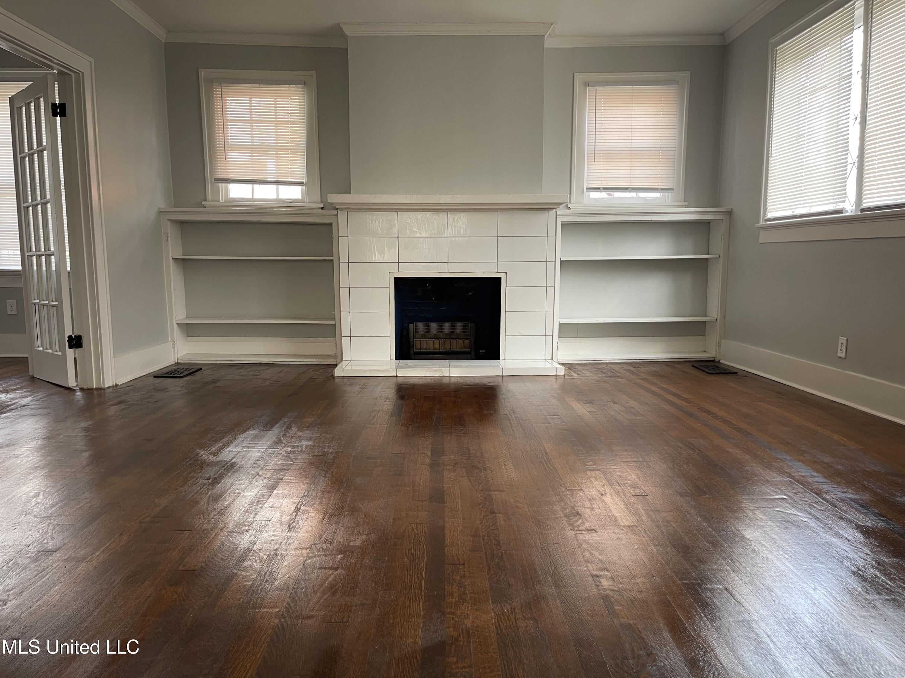 1023 Madison Street Jackson, MS 39202 - Photo 2 of 39 IMG_2026