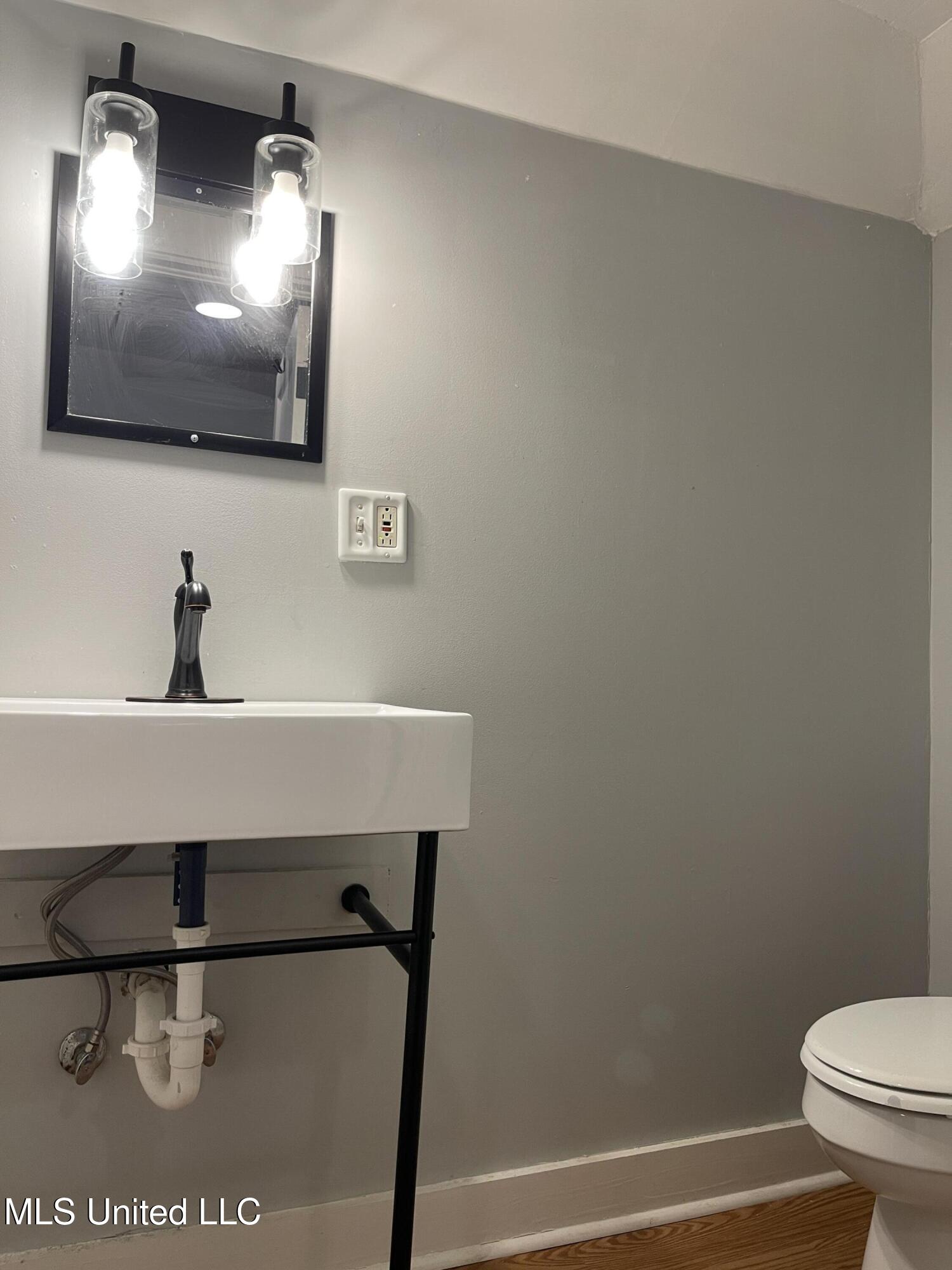 1023 Madison Street Jackson, MS 39202 - Photo 37 of 39 IMG_2099