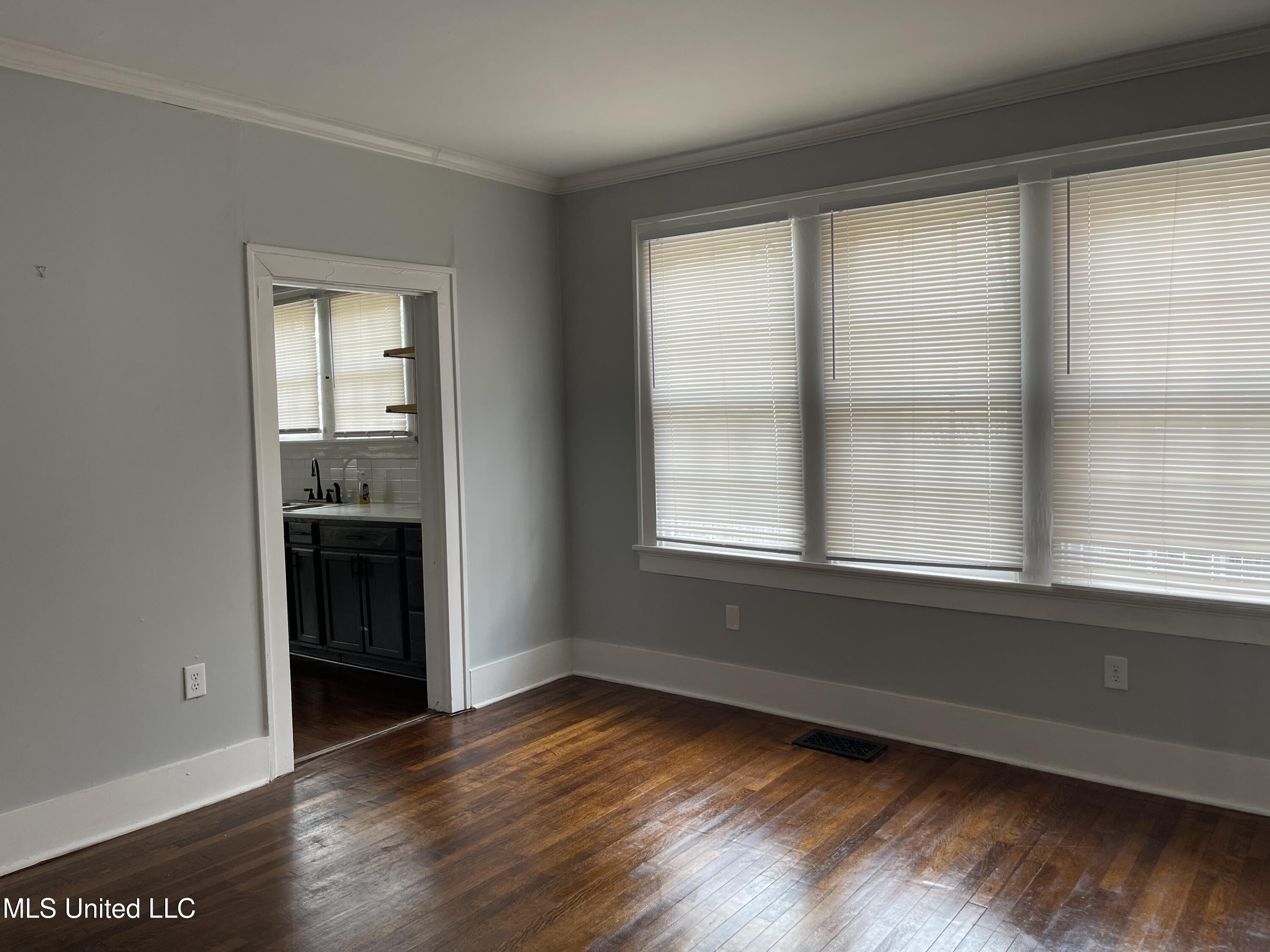 1023 Madison Street Jackson, MS 39202 - Photo 6 of 39 IMG_2031