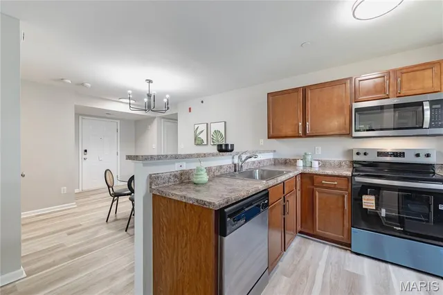 $175,000 | 9723 Crayford Road, Unit 1B, Affton, MO 63123