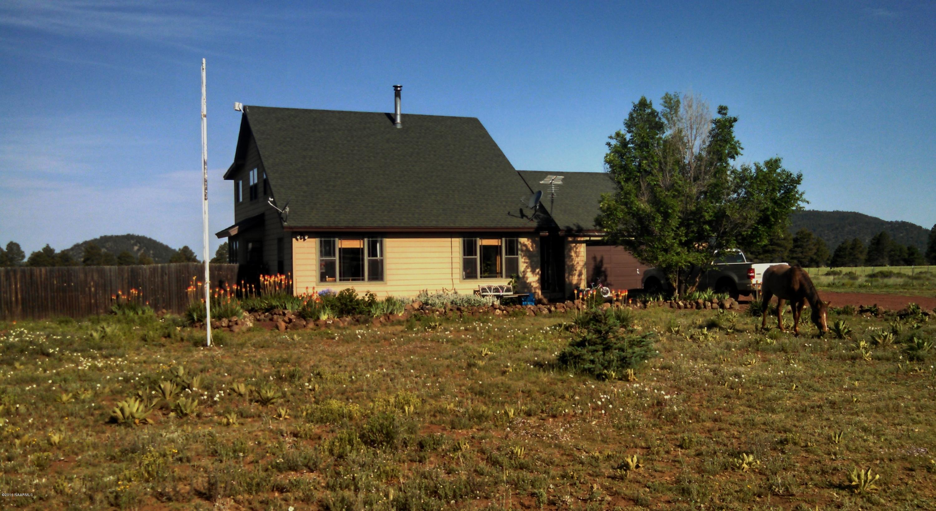 3224 Government Prairie Road Parks, AZ 86018 - Photo 27 of 27 Gov Prairie front of house