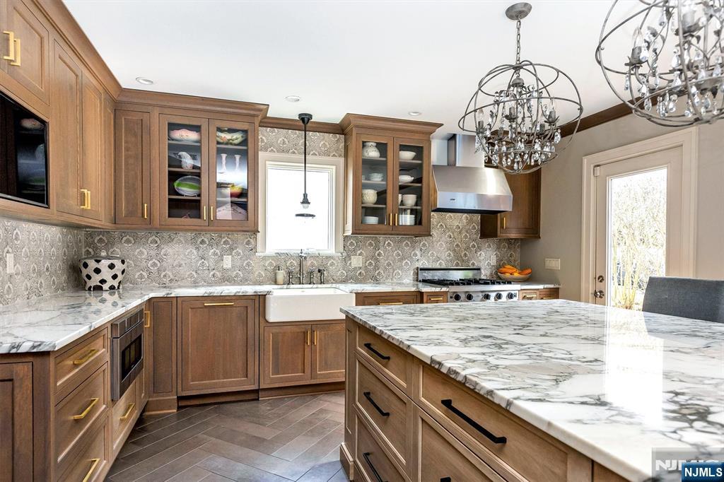 89 Douglas Road Glen Ridge, NJ 07028 - Photo 14 of 49