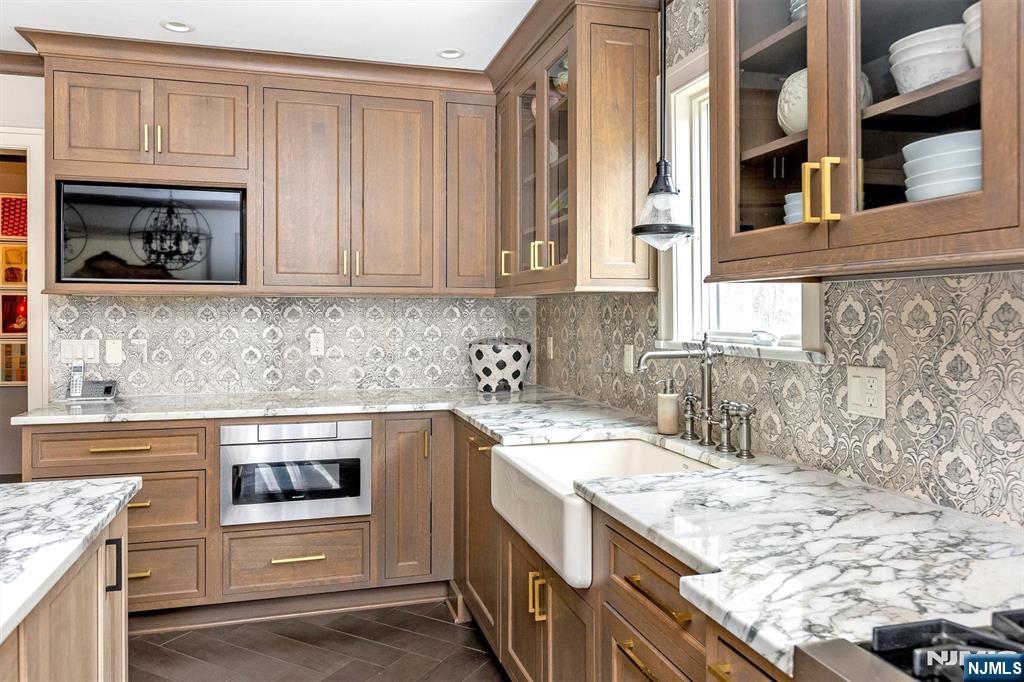 89 Douglas Road Glen Ridge, NJ 07028 - Photo 15 of 49