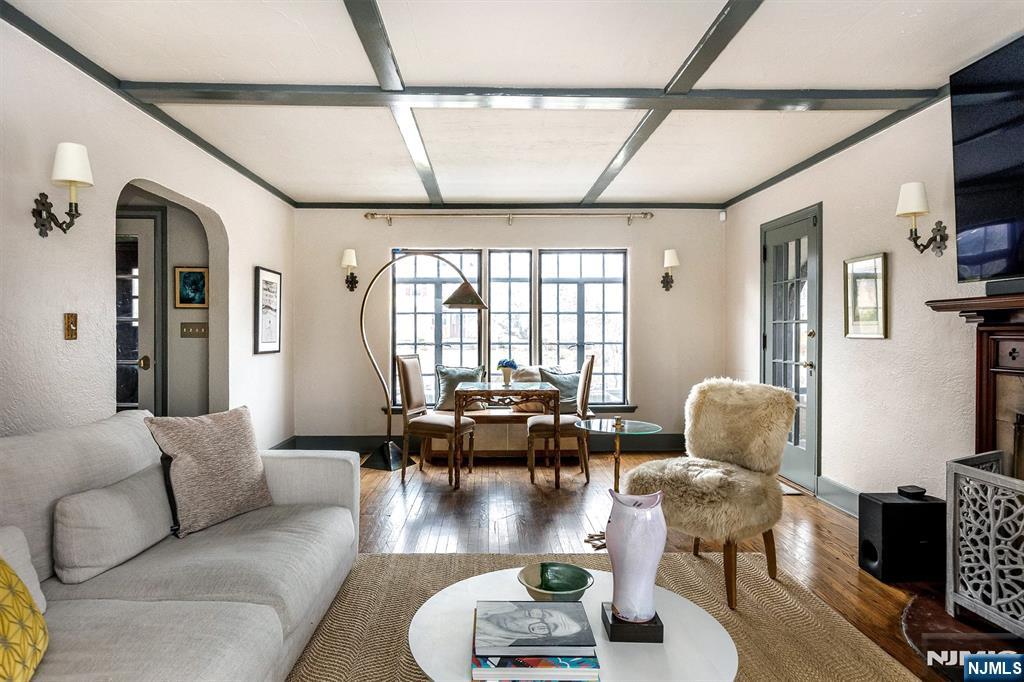 89 Douglas Road Glen Ridge, NJ 07028 - Photo 7 of 49