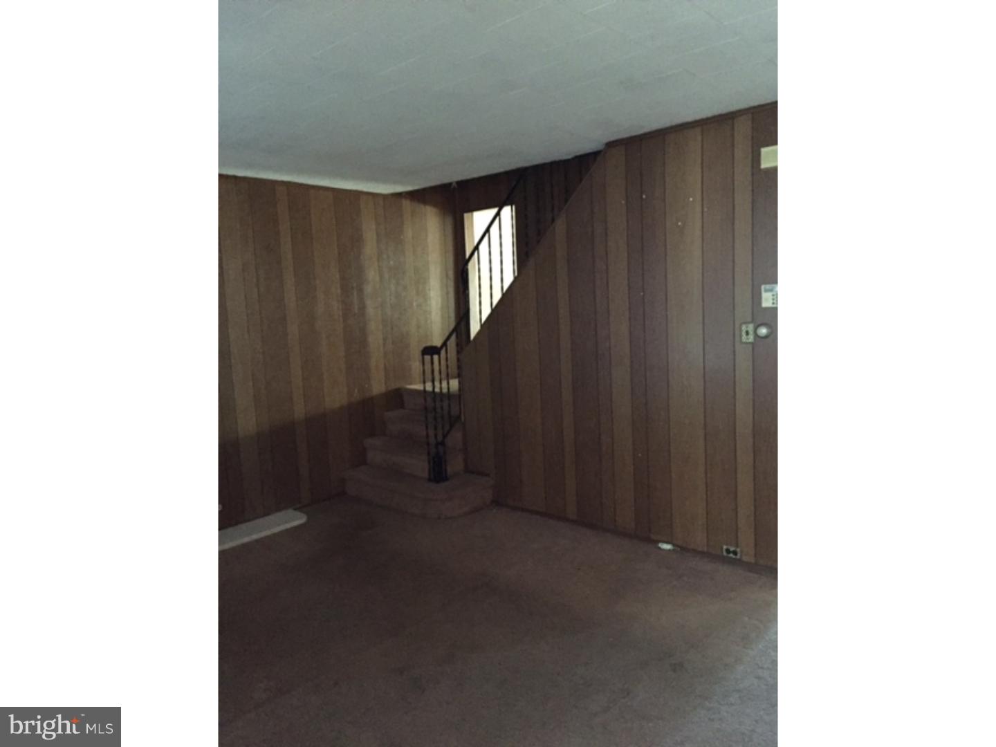 33 Sunshine Road Upper Darby, PA 19082 - Photo 3 of 12