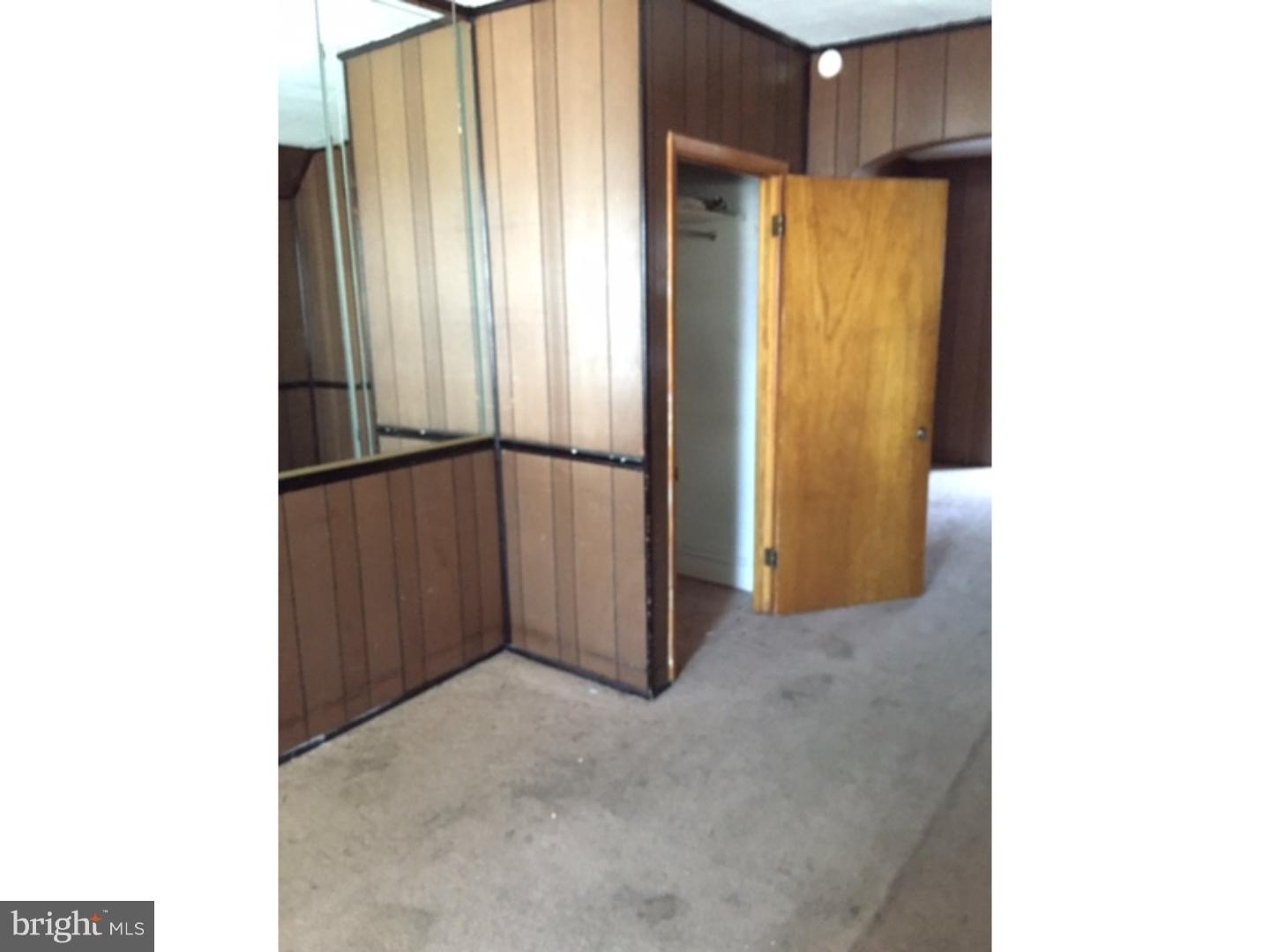 33 Sunshine Road Upper Darby, PA 19082 - Photo 4 of 12