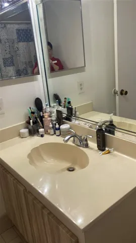 $2,200 | 9641 Riverside Drive, Unit F1, Coral Springs, FL 33071