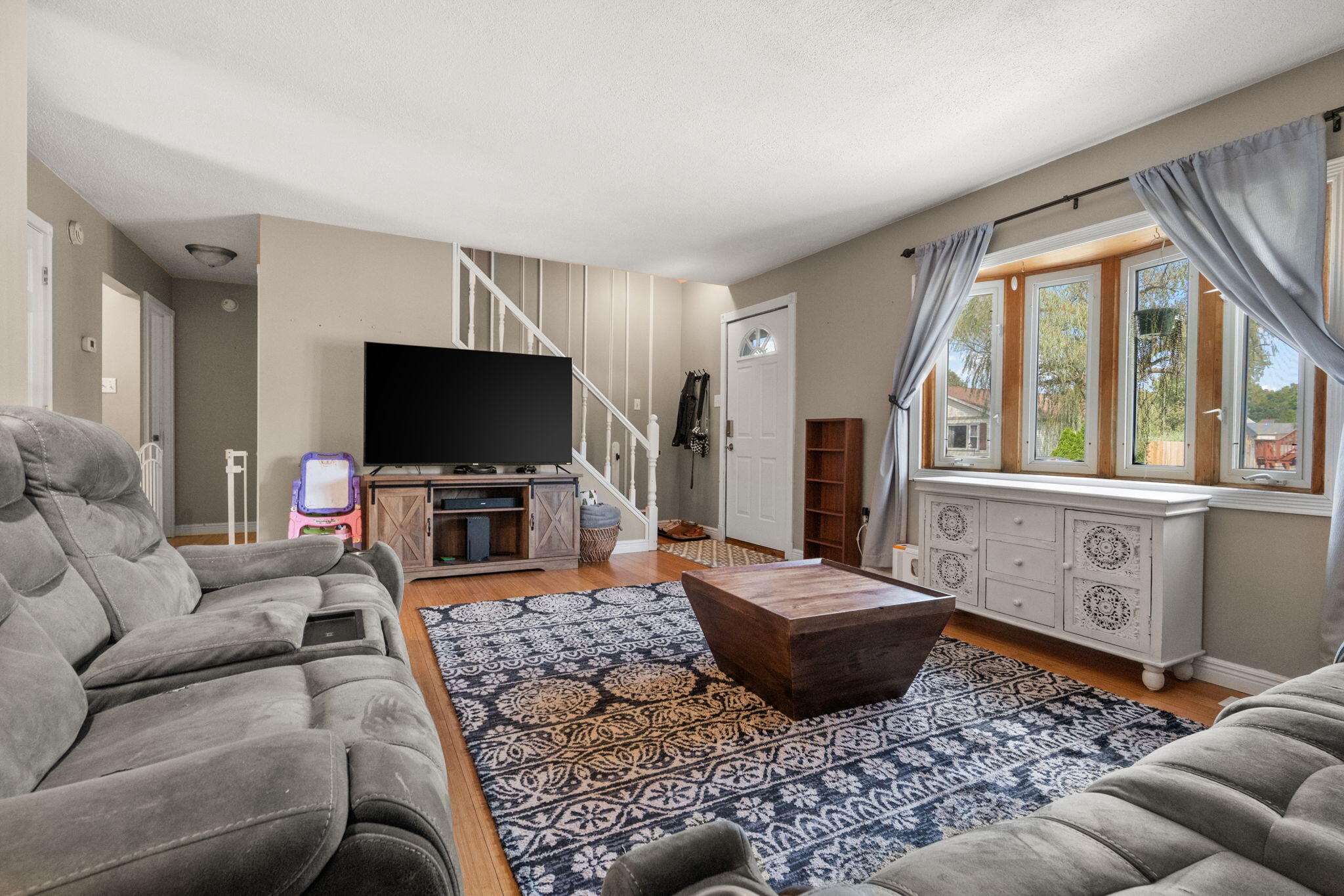 389 Rainier Road Valparaiso, IN 46385 - Photo 4 of 17 2048x1365