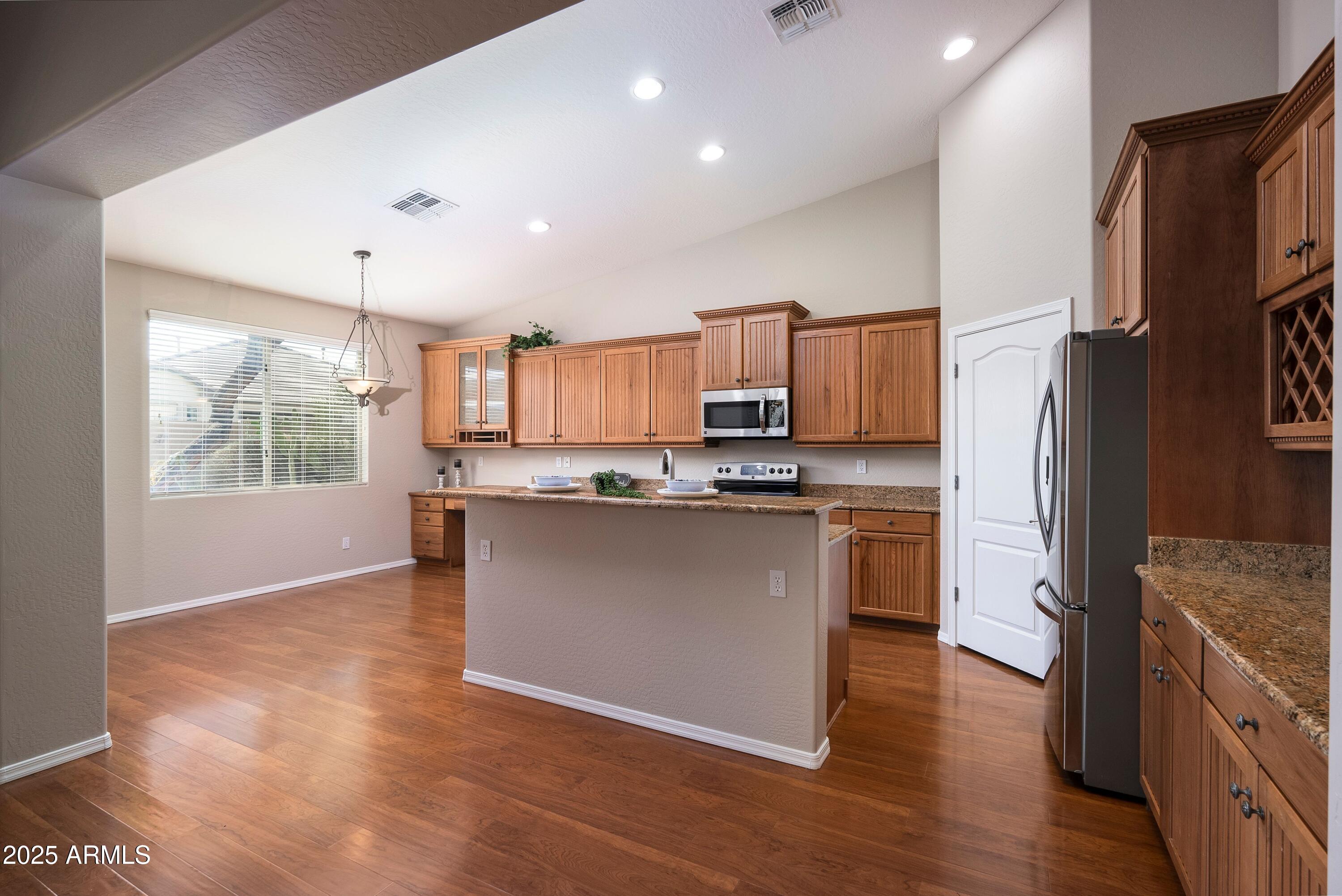 2115 West Harwell Rd. Phoenix, AZ 85041 - Photo 7 of 50 Timberlake Hickory Cabinets