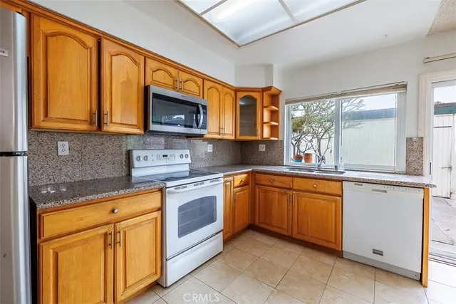 $799,000 | 11865 Jade Court, Fountain Valley, CA 92708