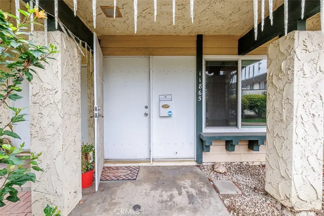 $799,000 | 11865 Jade Court, Fountain Valley, CA 92708