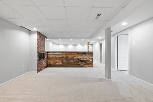 $2,700 | 8818 Fairway Drive, Orland Park, IL 60462