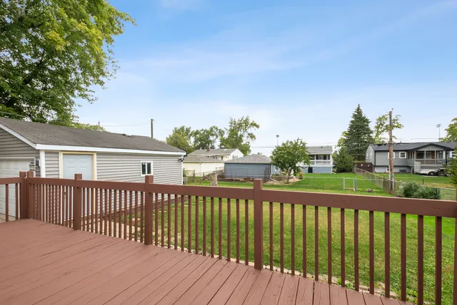 $2,700 | 8818 Fairway Drive, Orland Park, IL 60462