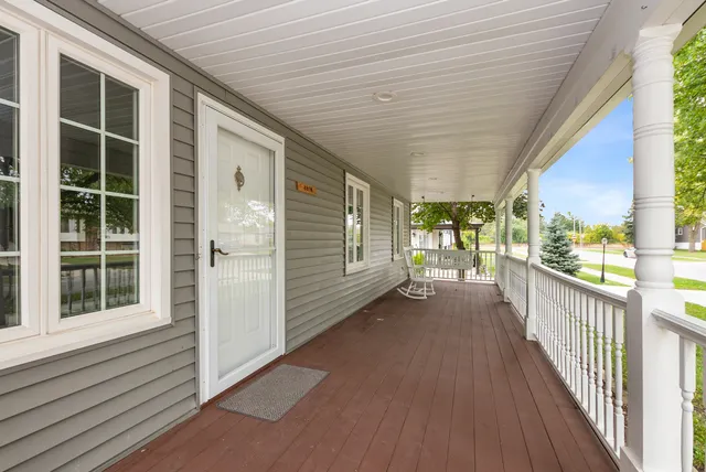 $2,700 | 8818 Fairway Drive, Orland Park, IL 60462