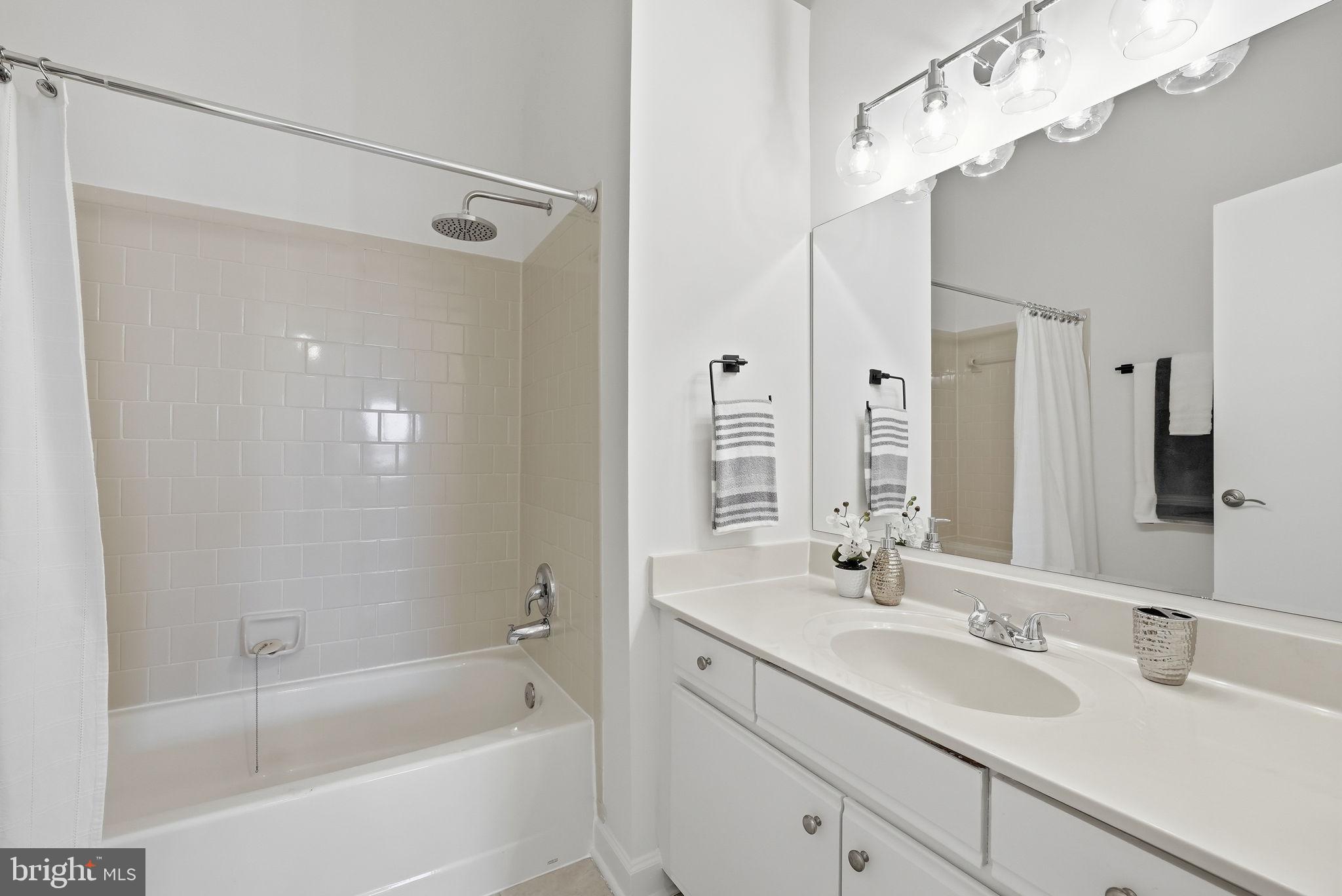12940 Grays Pointe Road, Unit 12940C Fairfax, VA 22033 - Photo 21 of 28