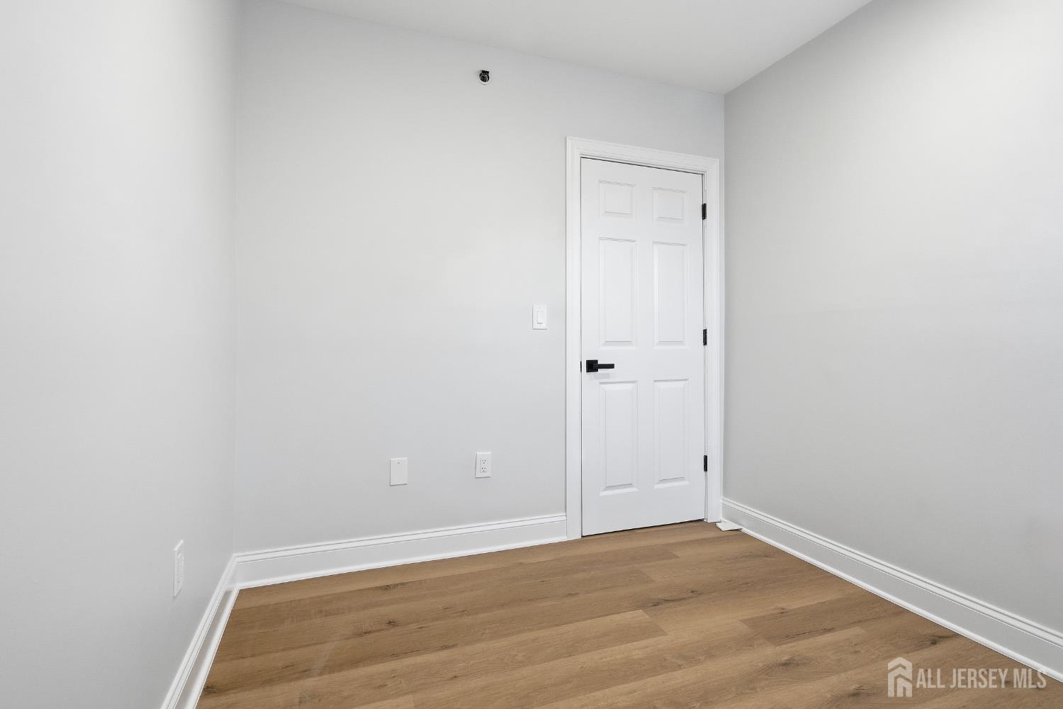 115 Remsen Avenue New Brunswick, NJ 08901 - Photo 32 of 38 a view of an empty room