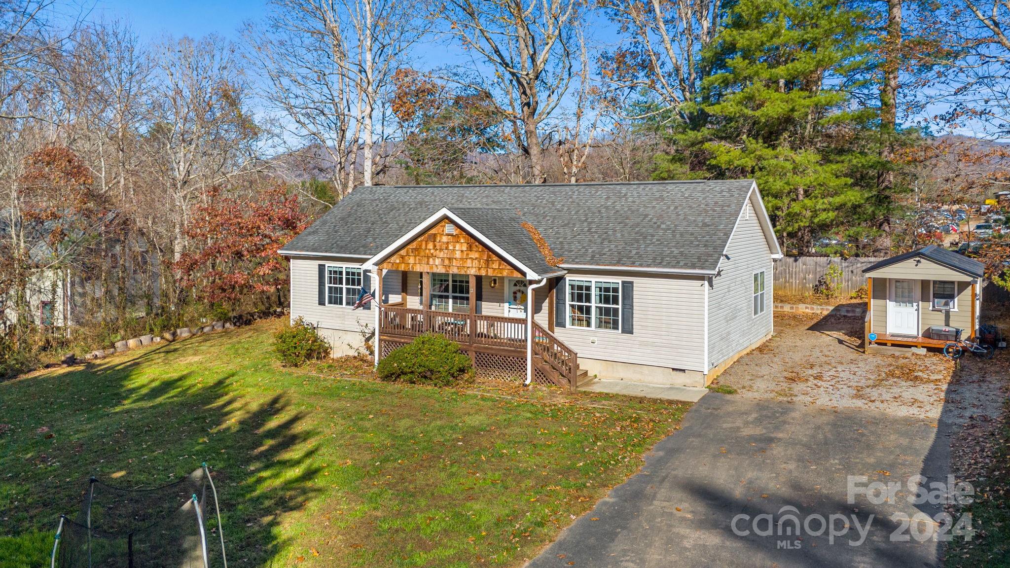 12 Mcgee Ridge Road Fairview, NC 28730 - Photo 3 of 26 Gallery Image 3