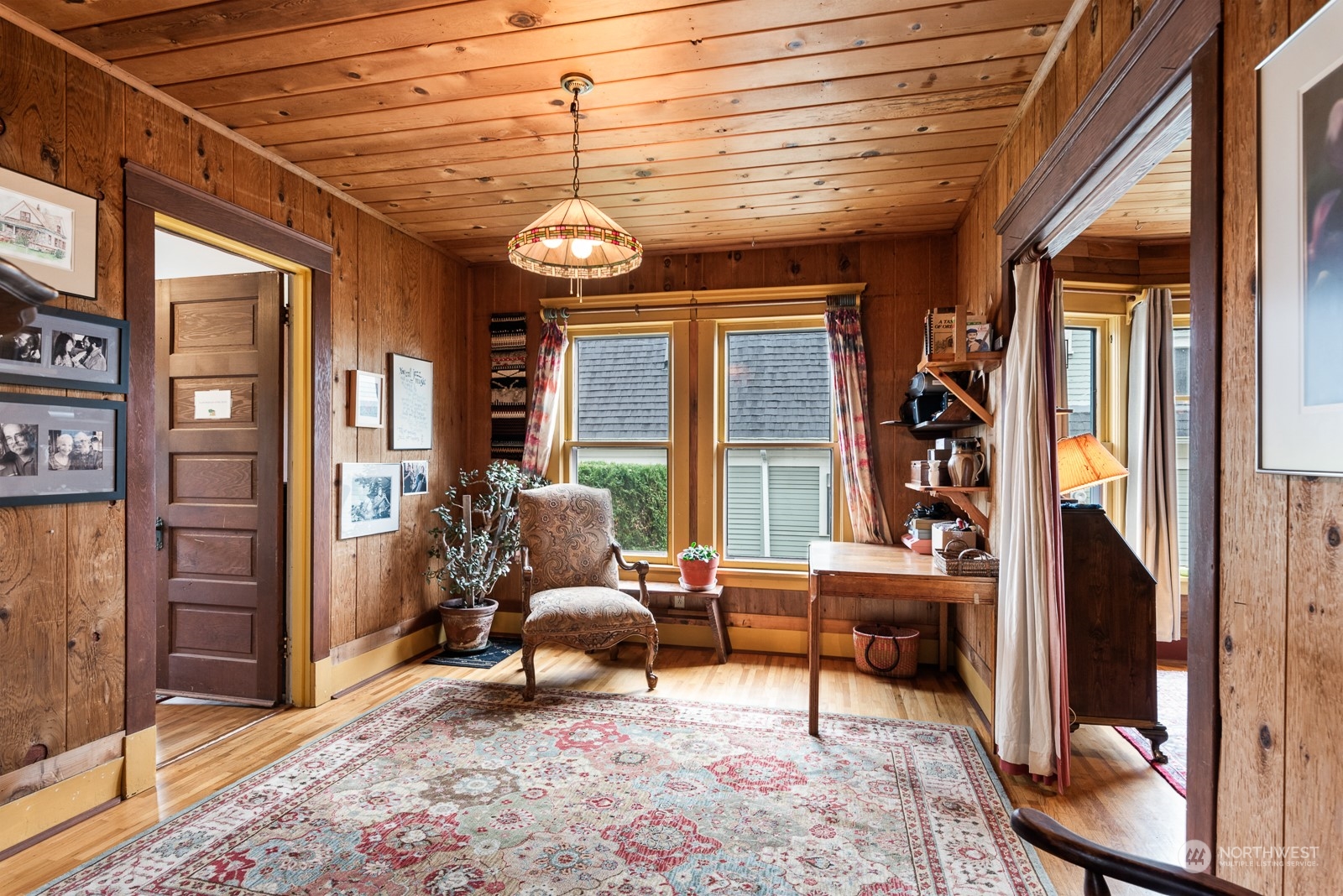 1211 Rucker Avenue Everett, WA 98201 - Photo 15 of 40 a living room with furniture
