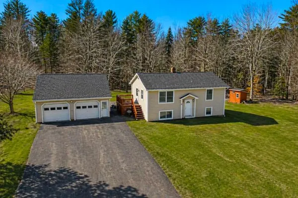 $394,900 | 30 Meadow Brook Drive, Belgrade, ME 04917