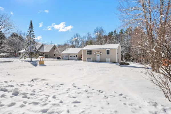 $399,000 | 30 Meadow Brook Drive, Belgrade, ME 04917