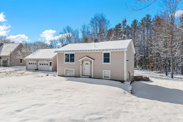 $399,000 | 30 Meadow Brook Drive, Belgrade, ME 04917