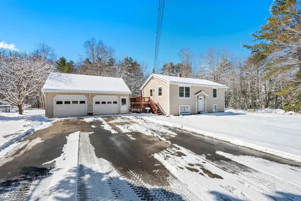 $399,000 | 30 Meadow Brook Drive, Belgrade, ME 04917