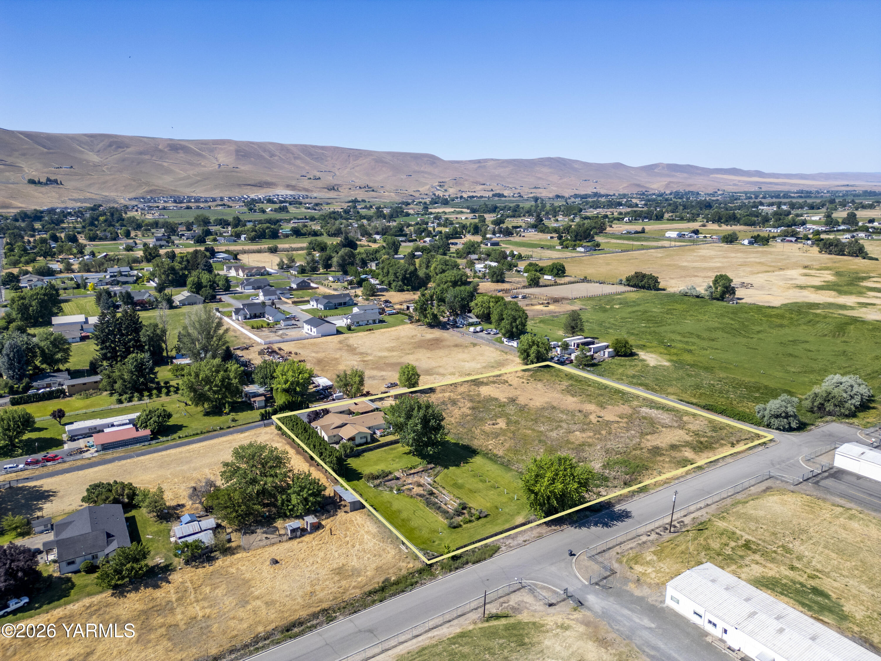 340 Nunn Road Prosser, WA 99350 - Photo 5 of 12 340 S Nunn Rd 6.17.26 5