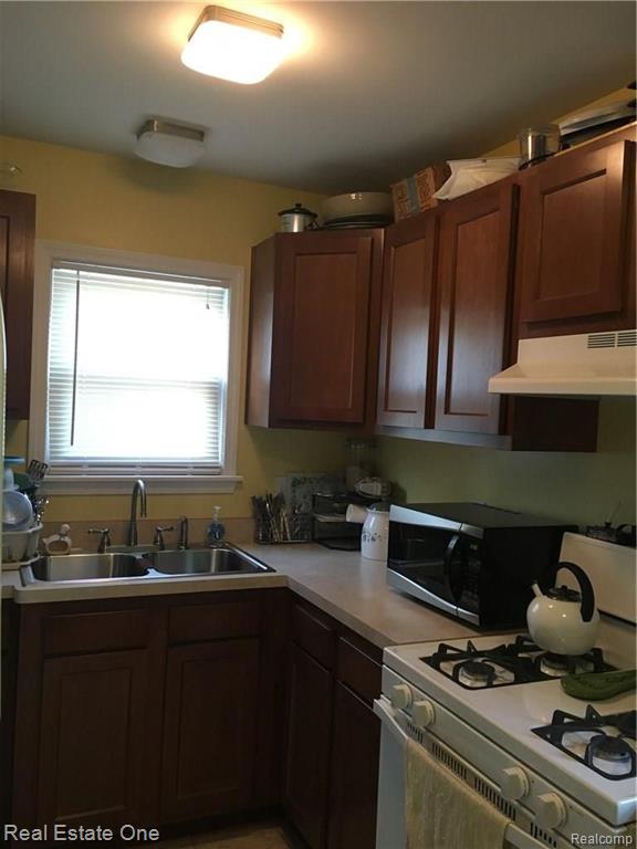 7971 Jackson Street Taylor, MI 48180 - Photo 7 of 19