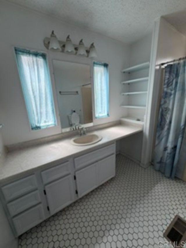 12506 Royal Road, Unit 5 El Cajon, CA 92021 - Photo 13 of 17 Master Bathroom