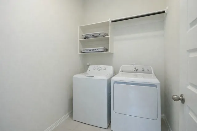 $2,850 | 427 Fields Forest Lane, Dayton, TX 77535