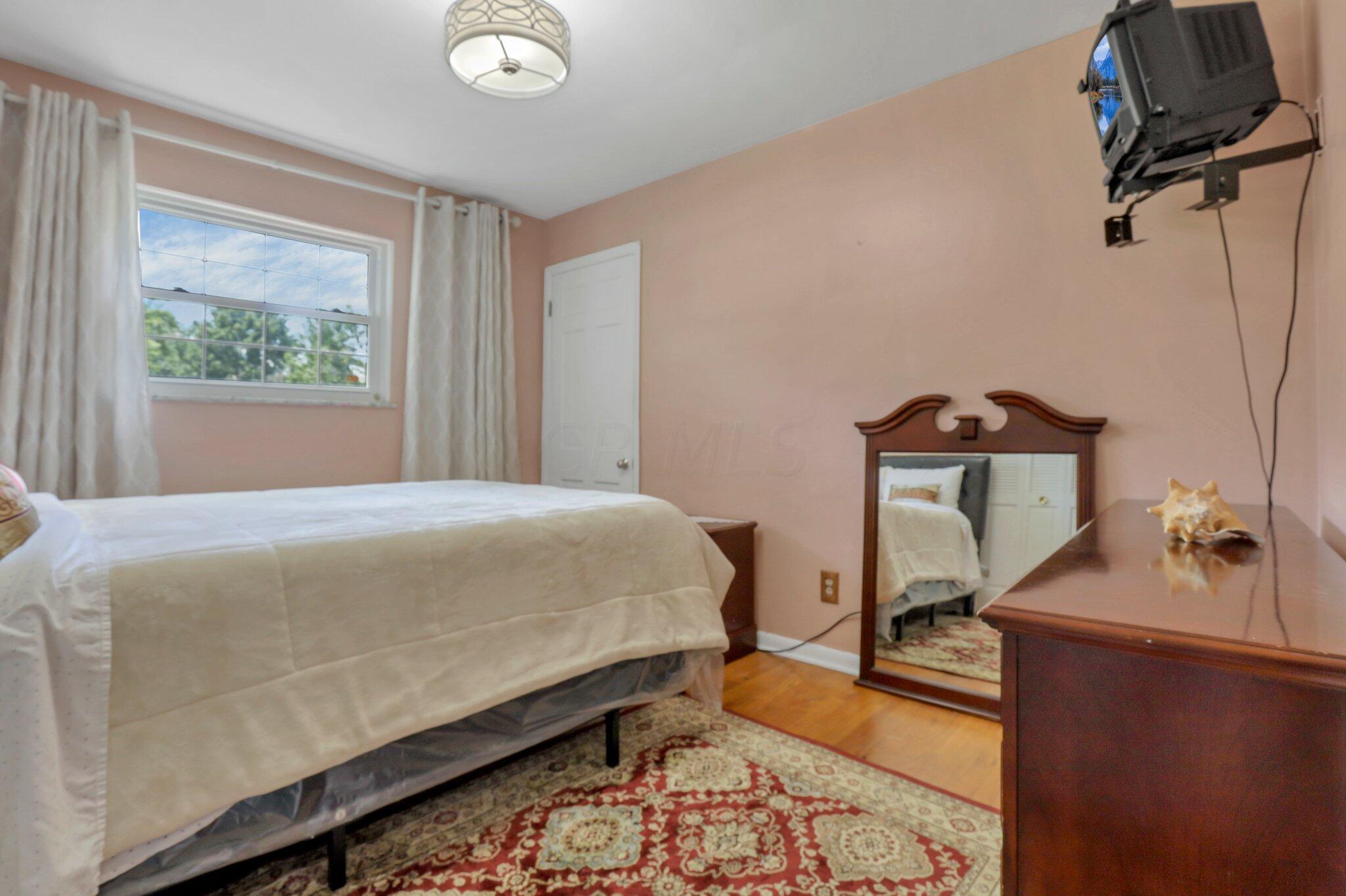 476 Heather Hill Road Columbus, OH 43213 - Photo 29 of 46 36-web-or-mls-IMG_2739