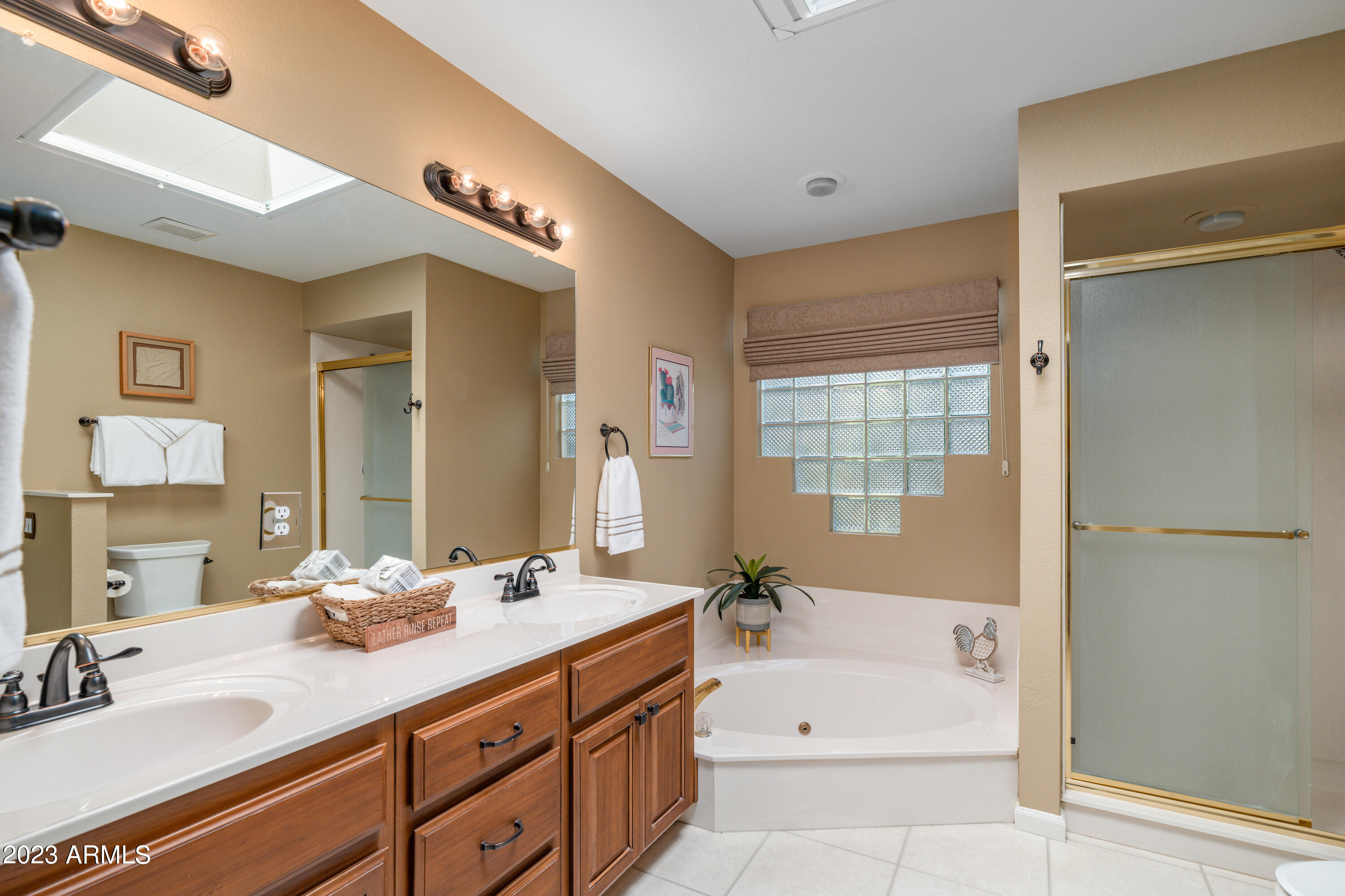 25515 Forest Road, Unit 14 Rio Verde, AZ 85263 - Photo 27 of 32 Primary bath