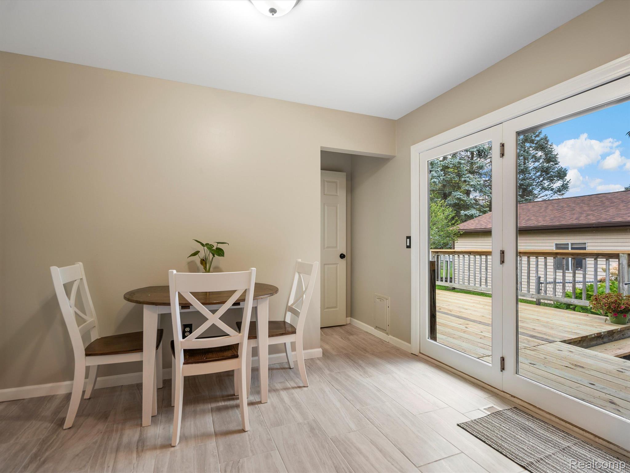 3259 York Road Rochester, MI 48309 - Photo 7 of 24 Gallery Image 7