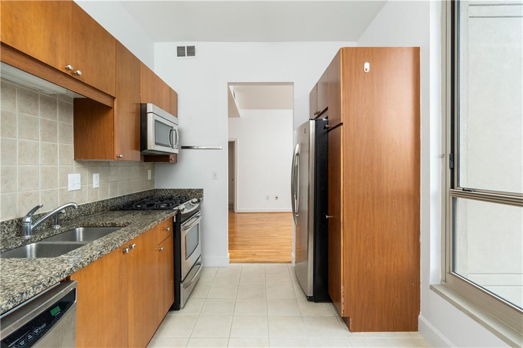 2626 Peachtree Road Northwest, Unit 1008 Atlanta, GA 30305 - Photo 15 of 29
