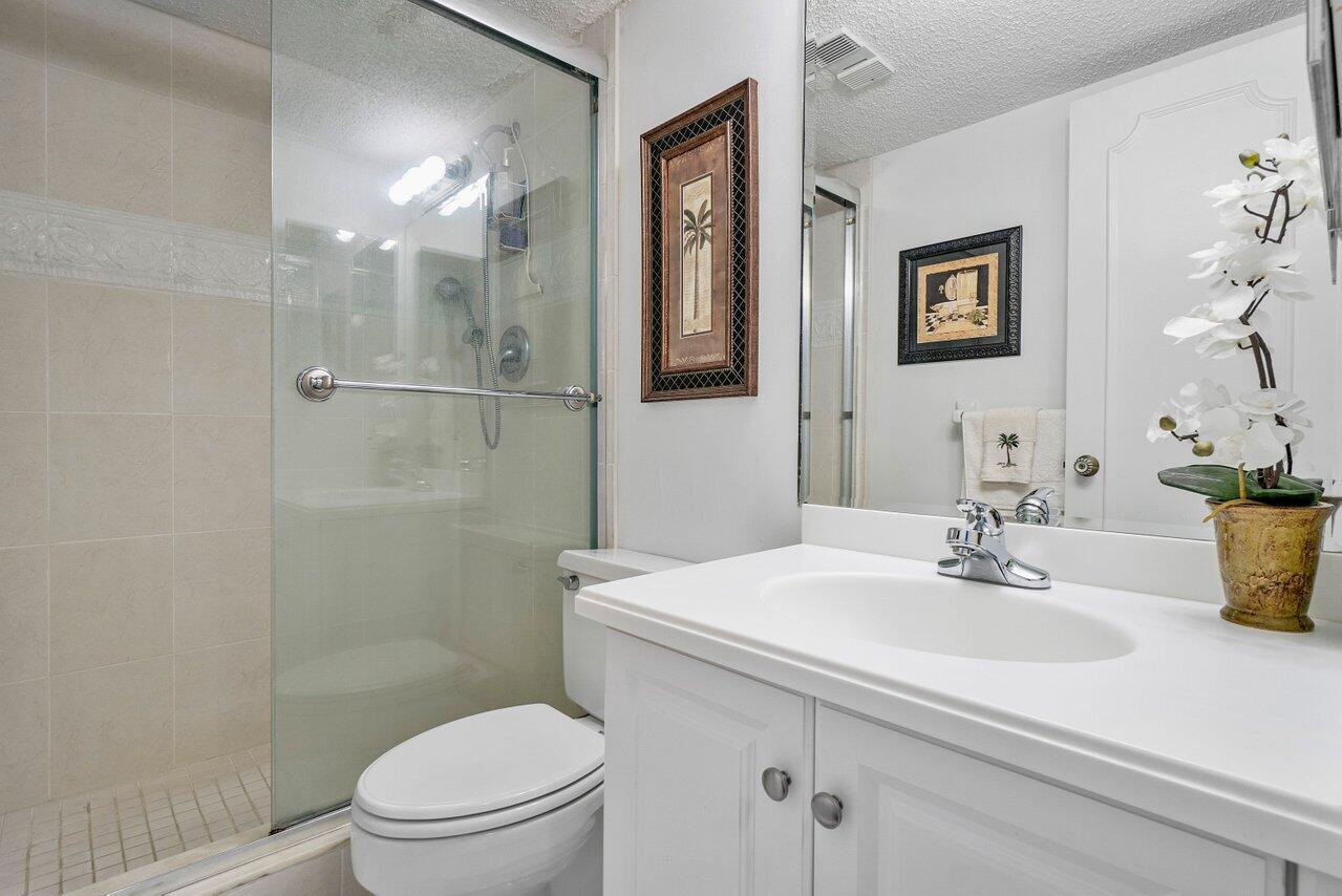 765 Jeffery Street, Unit 201 Boca Raton, FL 33487 - Photo 16 of 37 016-765JefferyStreet-BocaRaton-FL-33487-