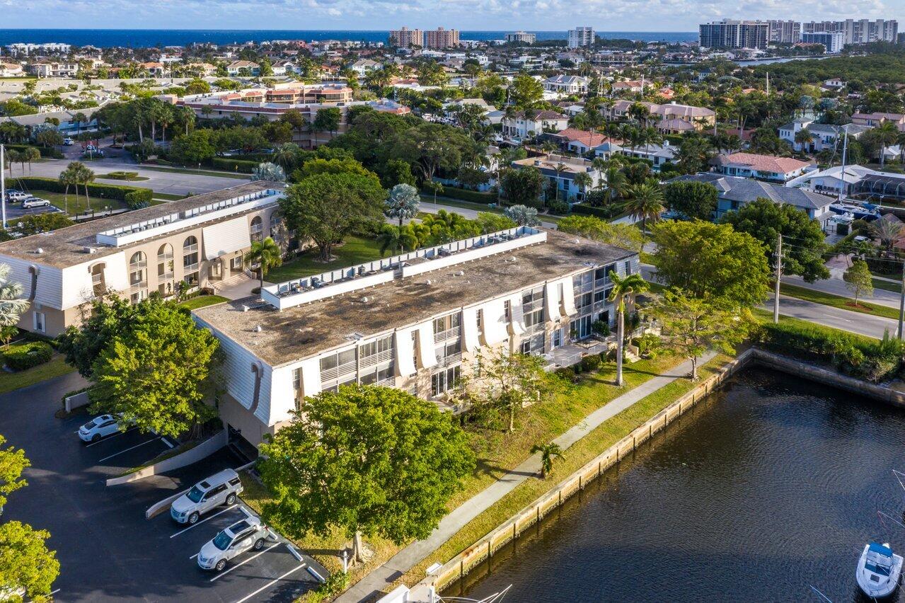 765 Jeffery Street, Unit 201 Boca Raton, FL 33487 - Photo 28 of 37 028-765JefferyStreet-BocaRaton-FL-33487-