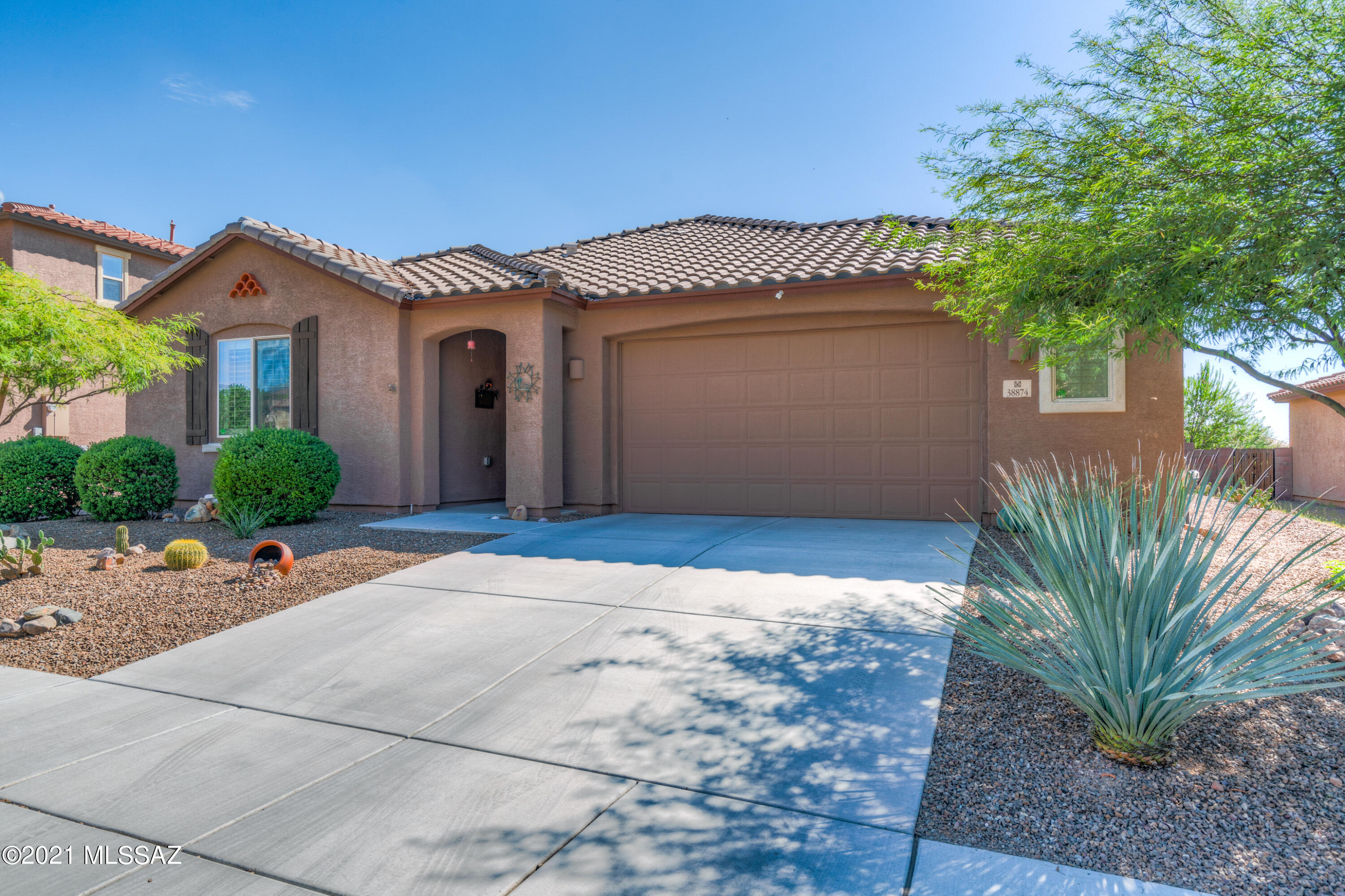 38874 South Running Roses Lane Tucson, AZ 85739 - Photo 2 of 50 Gallery Image 2