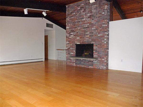 24 Holland Road Brookline, MA 02445 - Photo 8 of 10