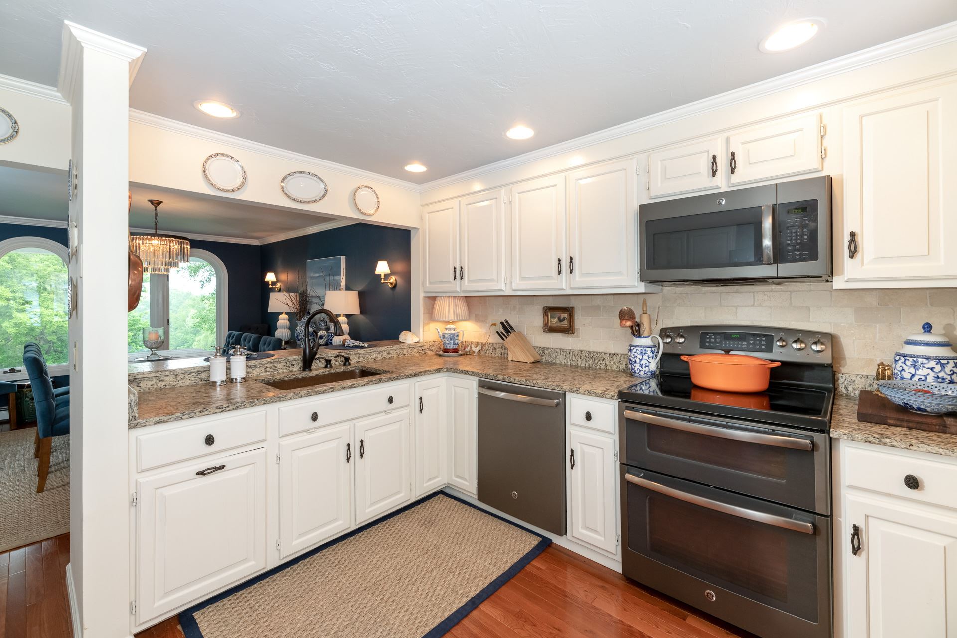 21 Hawk Ridge Road, Unit 21 Meredith, NH 03253 - Photo 10 of 40