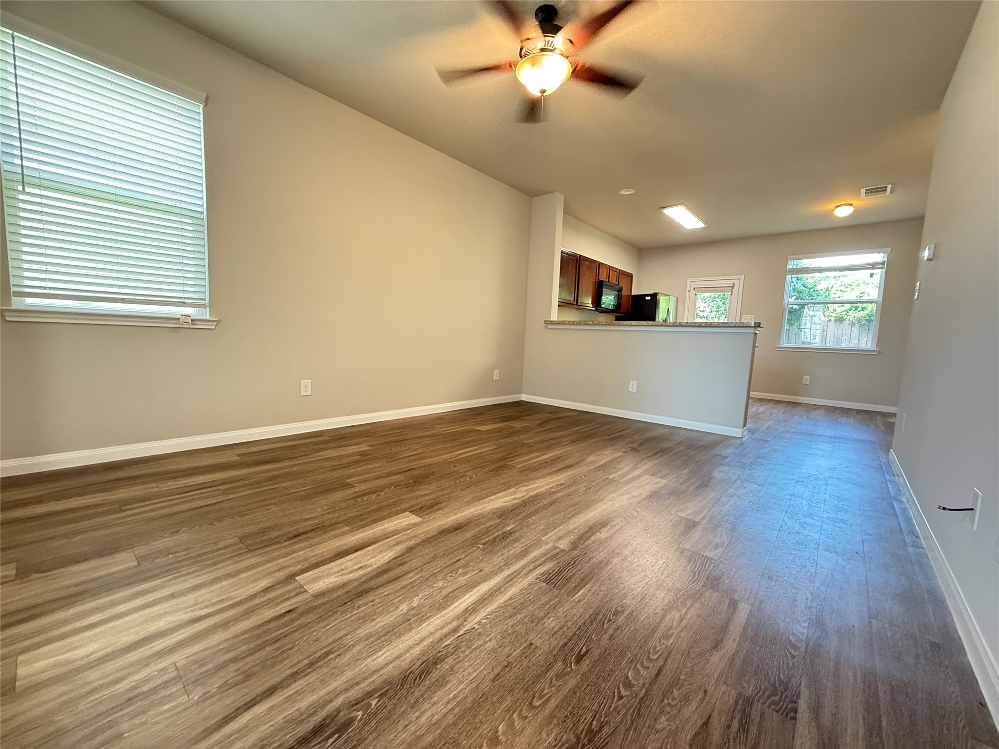 5842 Adelaide River Drive Katy, TX 77449 - Photo 9 of 40 a view of a livingroom with a workspace