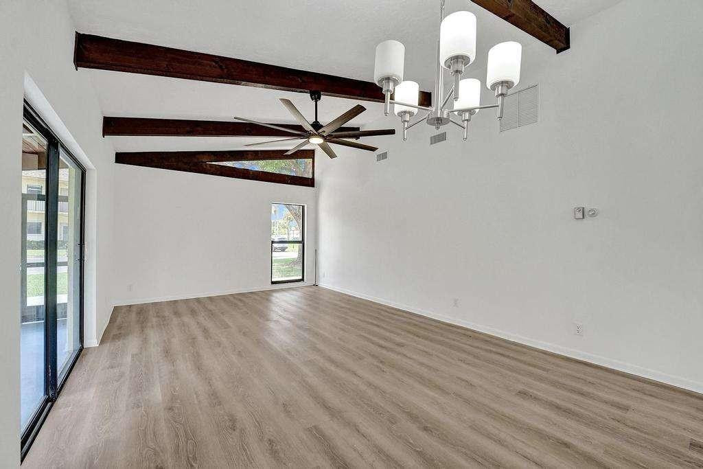 130 Gate Road, Unit 167 Hollywood, FL 33024 - Photo 9 of 37 Photo 9