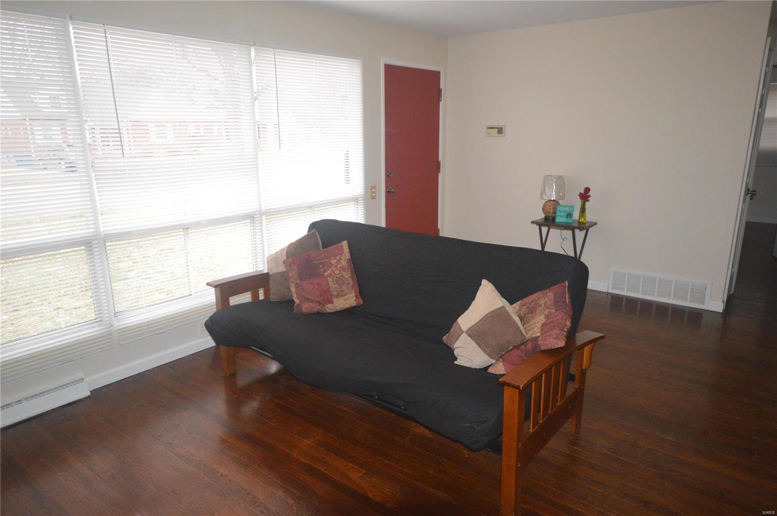 2268 Brown Road St. Louis, MO 63114 - Photo 3 of 23 Gallery Image 3