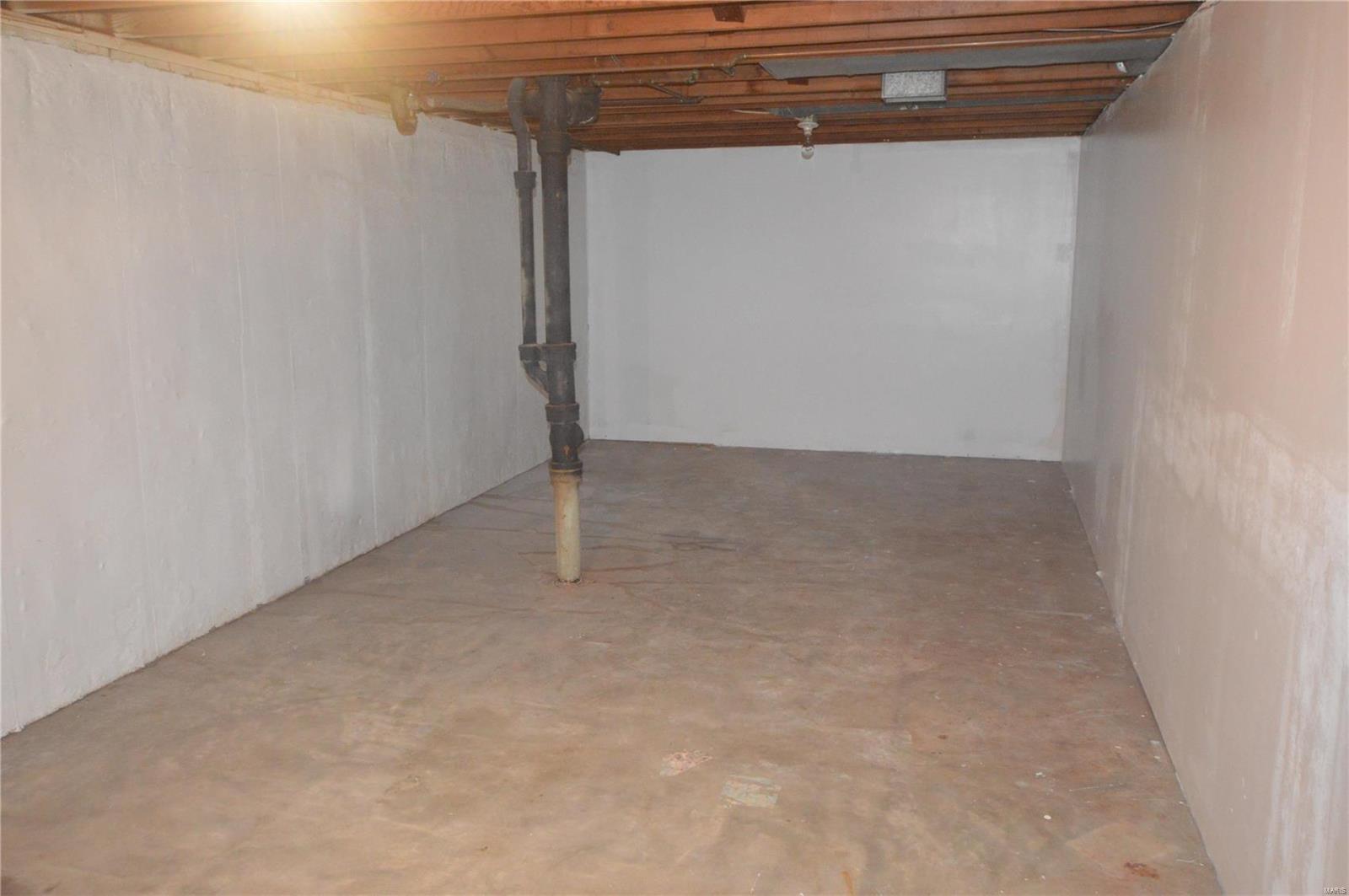2268 Brown Road St. Louis, MO 63114 - Photo 22 of 23 Gallery Image 22