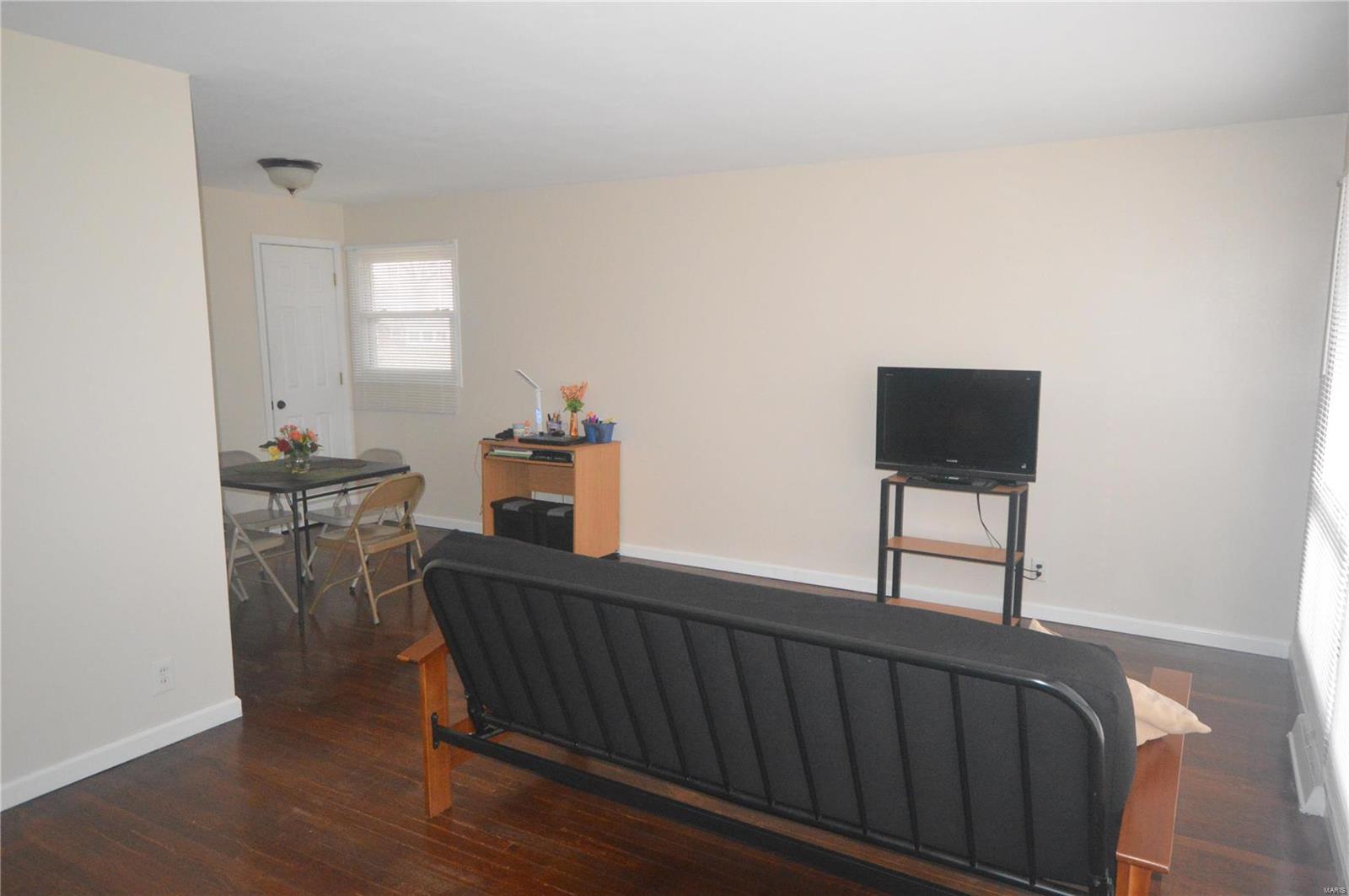 2268 Brown Road St. Louis, MO 63114 - Photo 7 of 23 Gallery Image 7