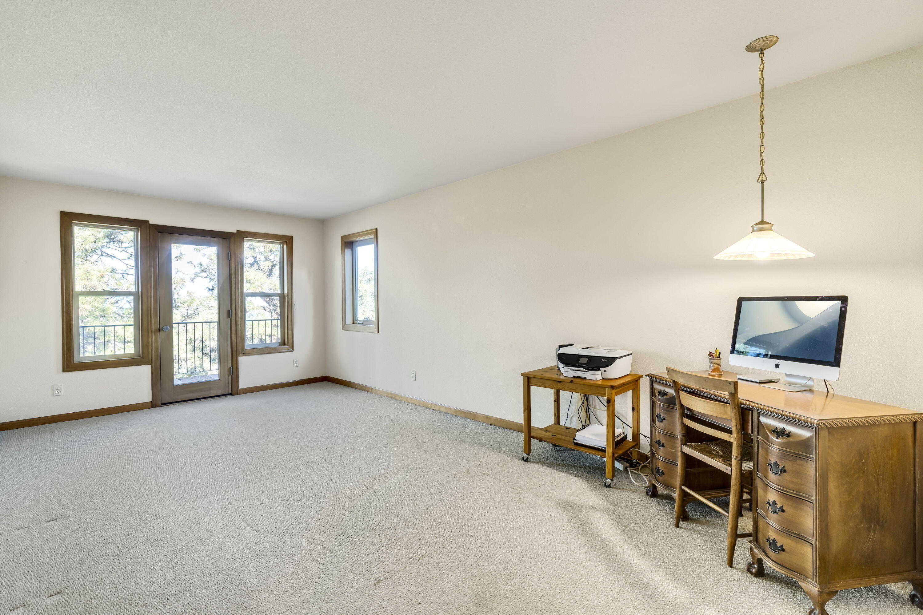 3645 Northwest Falcon Ridge Bend, OR 97703 - Photo 25 of 49 23