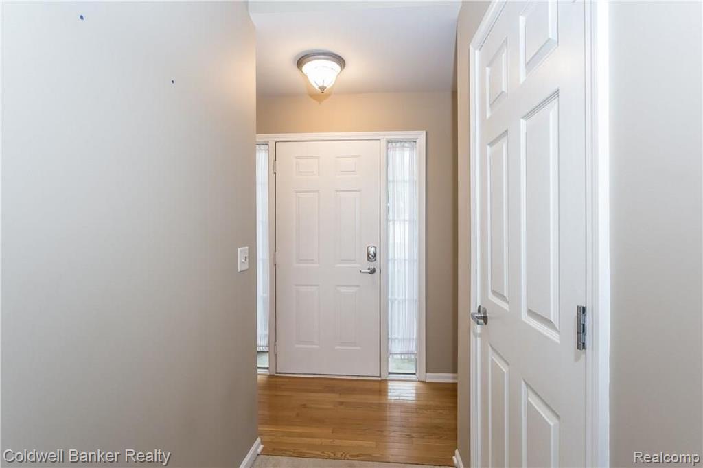 41863 Mitchell Road, Unit 17 Novi, MI 48377 - Photo 4 of 39