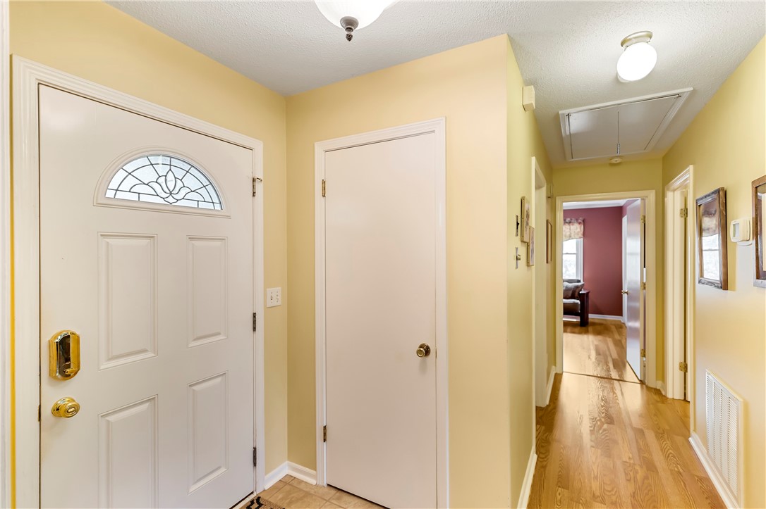 215 Fox Trail Anderson, SC 29621 - Photo 2 of 30