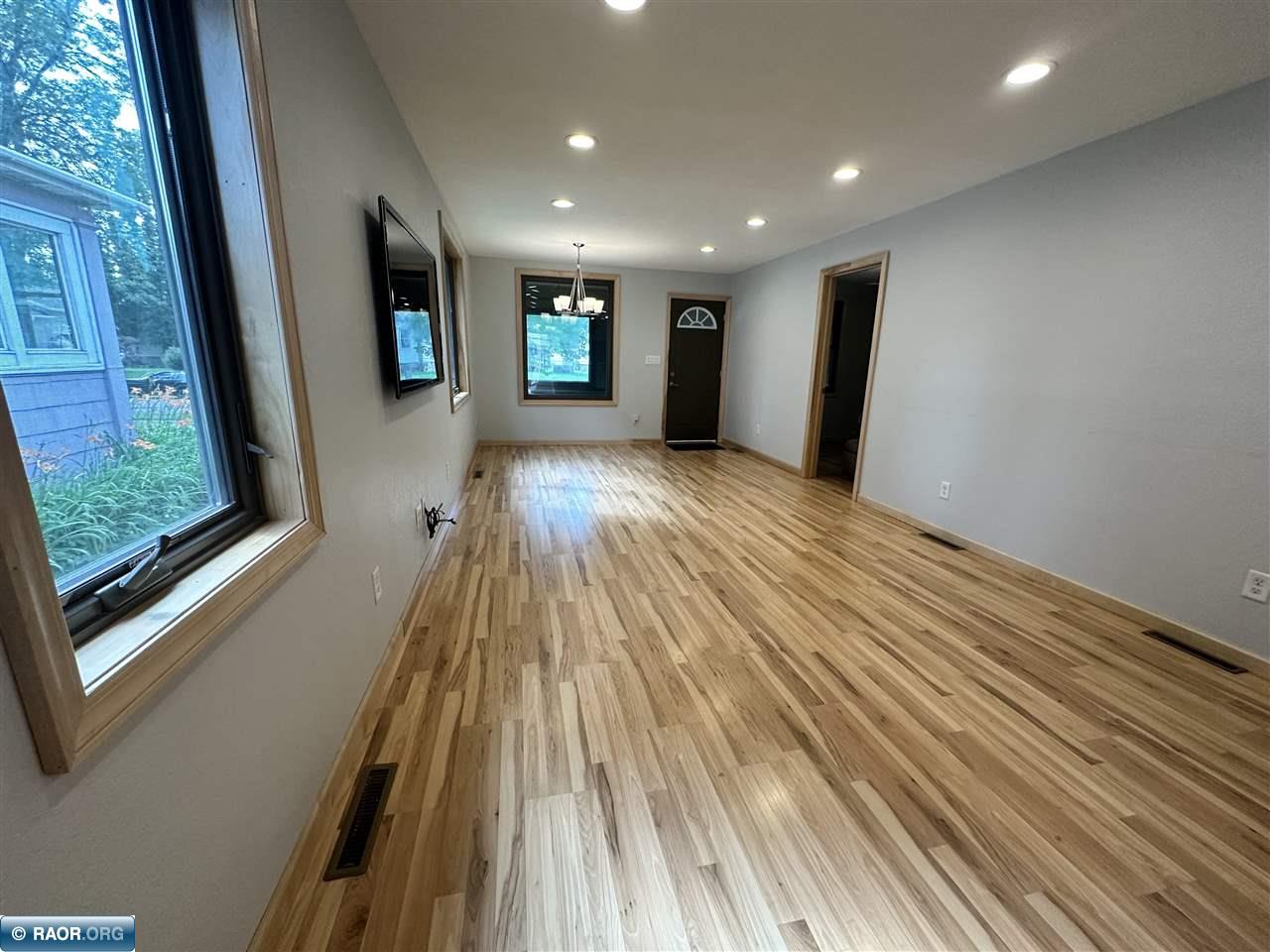 315 South 4th Street Virginia, MN 55792 - Photo 3 of 28 Gallery Image 3