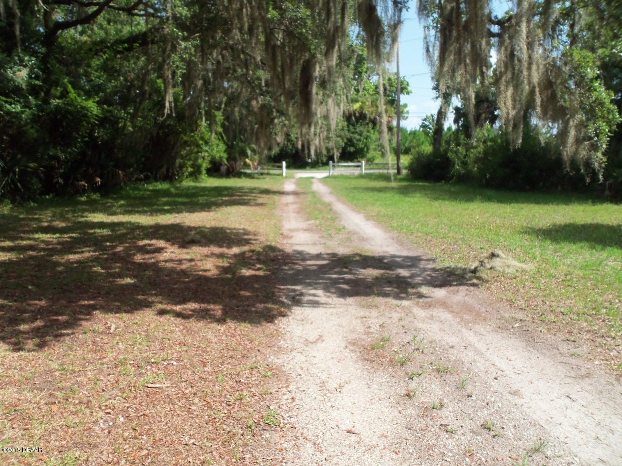 274 Clinton Cemetery Road Edgewater, FL 32141 - Photo 11 of 28 100_2484