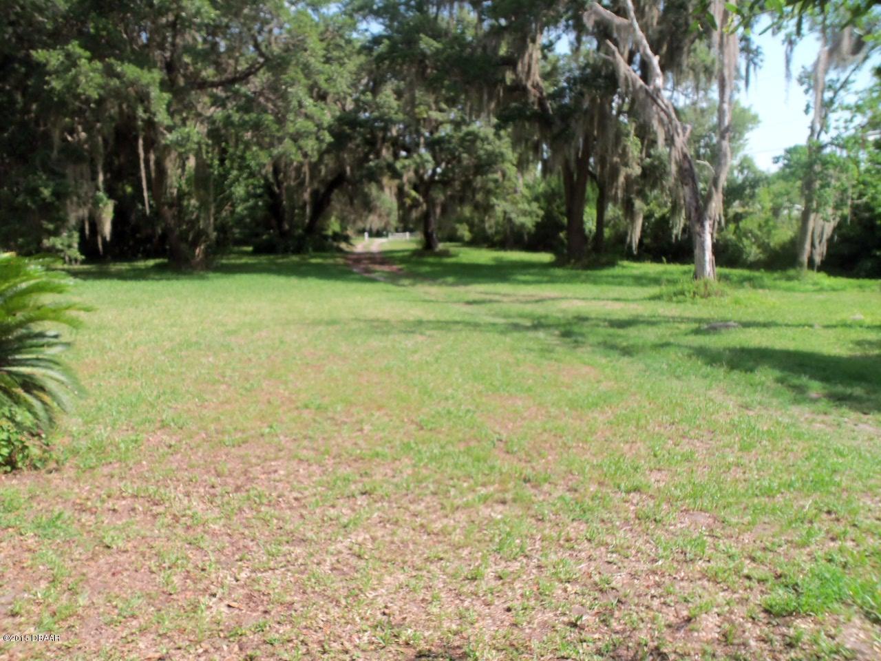 274 Clinton Cemetery Road Edgewater, FL 32141 - Photo 6 of 28 100_2482